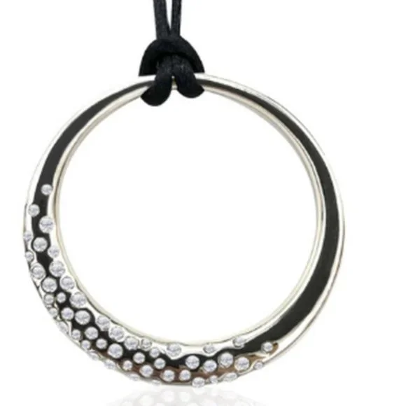 Swarovski Crystal Silver Circle Necklace Pendant - Picture 2 of 4